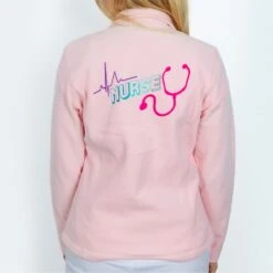 Chaqueta Polar Mujer Personalizada - Sweet Rosa 18 Chaqueta Polar Mujer Personalizada - Sweet Rosa -Enfermania chaqueta polar mujer personalizada sweet rosa 4